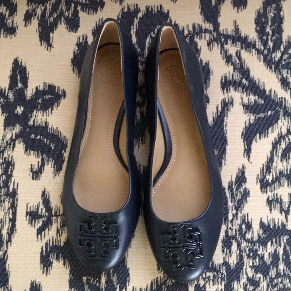 Tory Burch Navy Melinda Flats